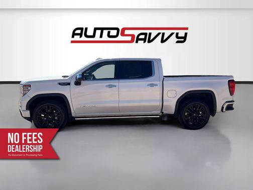 White Frost Tricoat 2025 GMC Sierra 1500 Denali