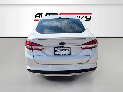 2018 Ford Fusion Hybrid SE