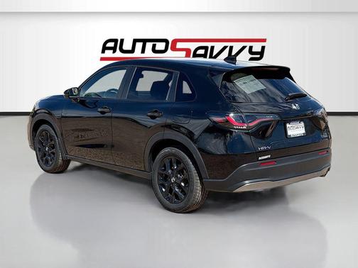 Crystal Black Pearl 2024 Honda HR-V Sport