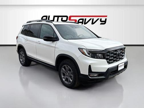Platinum White Pearl 2025 Honda Passport AWD TrailSport