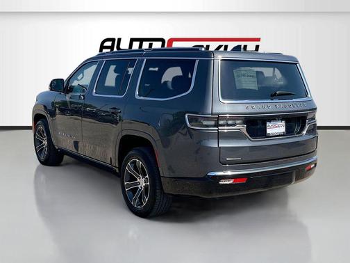 Baltic Gray Metallic Clearcoat 2023 Jeep Grand Wagoneer 4x4