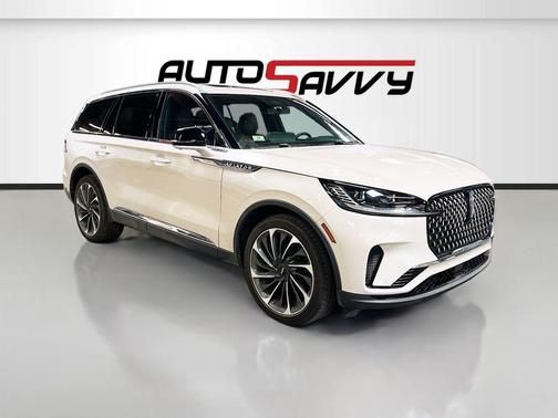 CERAMIC PEARL MET 3C 2025 Lincoln Aviator Reserve AWD