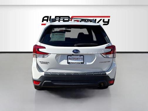 Crystal White Pearl 2021 Subaru Forester Premium