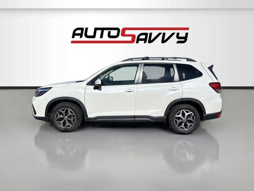 Crystal White Pearl 2021 Subaru Forester Premium