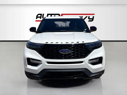 STAR WHITE MET TRI-COAT 2022 Ford Explorer ST-Line