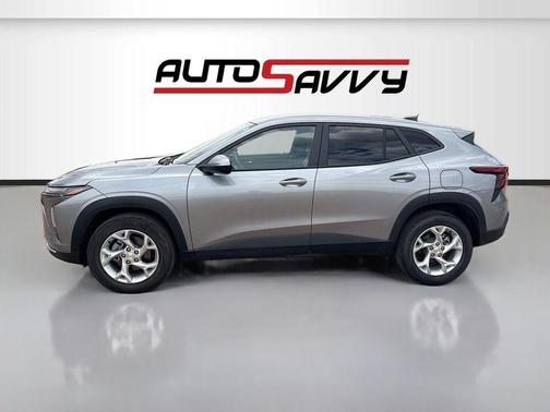 Sterling Gray Metallic 2026 Chevrolet Trax LS