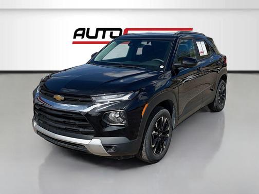 Mosaic Black Metallic 2022 Chevrolet Trailblazer LT