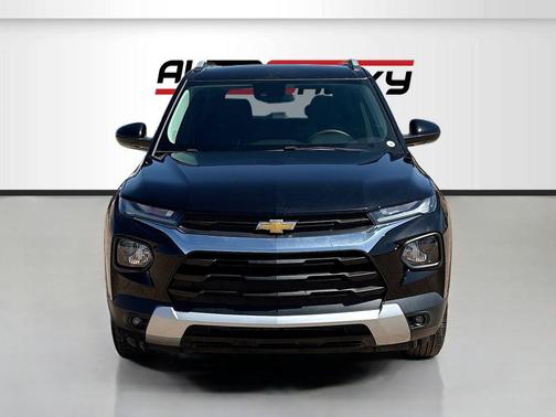 Mosaic Black Metallic 2022 Chevrolet Trailblazer LT