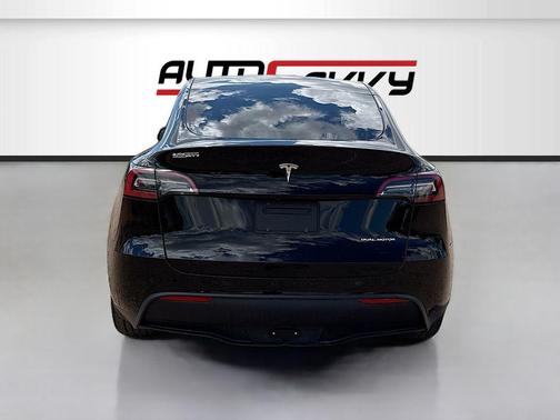 Gray 2021 Tesla Model Y Long Range Dual Motor All-Wheel Drive