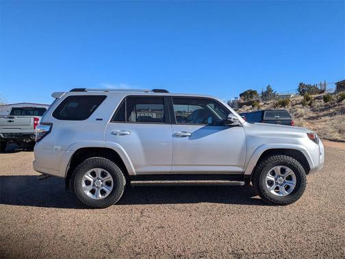 2023 Toyota 4Runner SR5 Premium