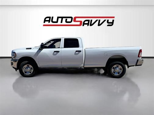 2024 RAM 2500 Tradesman Crew Cab 4x4 8' Box