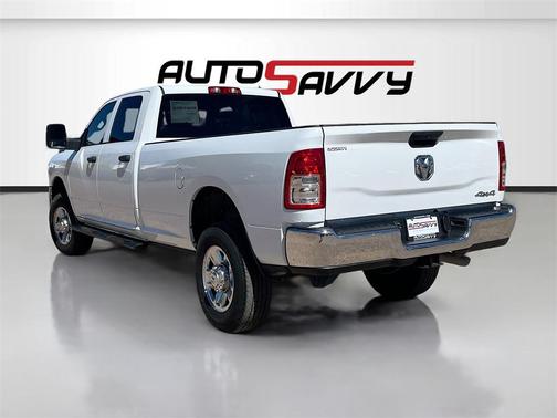 2024 RAM 2500 Tradesman Crew Cab 4x4 8' Box