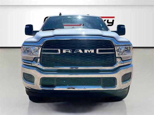 2024 RAM 2500 Tradesman Crew Cab 4x4 8' Box