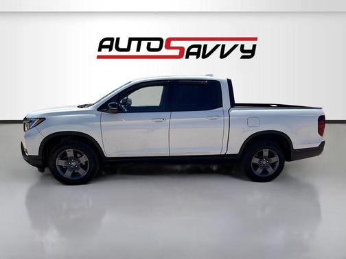 Platinum White Pearl 2025 Honda Ridgeline TrailSport