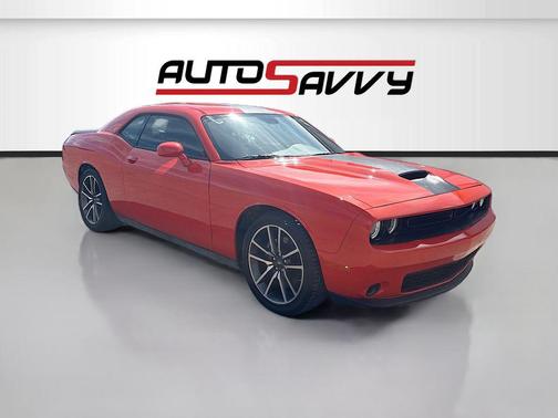 Go Mango 2023 Dodge Challenger R/T