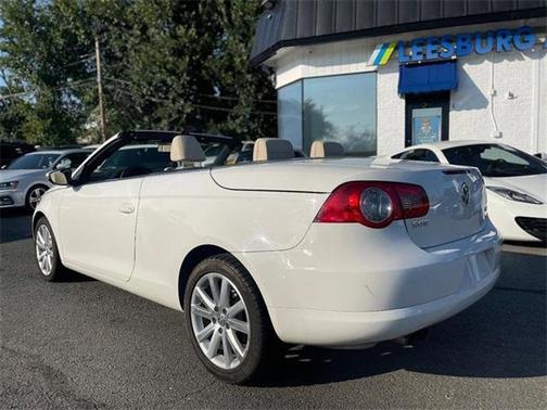 Photo 2 of 29 of 2011 Volkswagen Eos Komfort