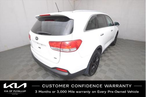 2017 Kia Sorento LX