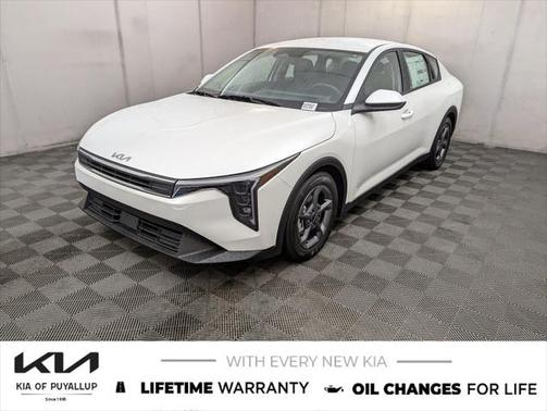 2025 Kia K4 LXS