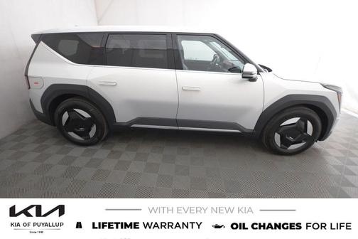 2026 Kia EV9 Light Long Range