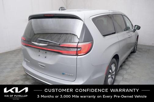 2023 Chrysler Pacifica Hybrid Touring L