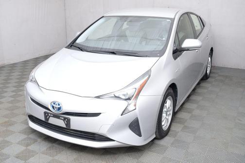 2016 Toyota Prius Three