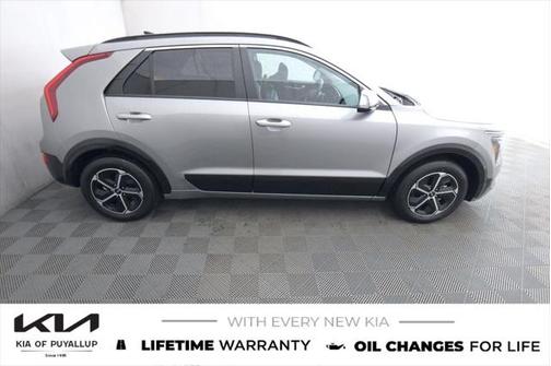 2025 Kia Niro SX
