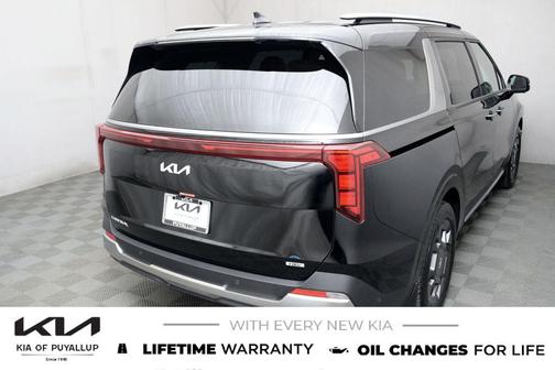 Aurora Black Pearl 2026 Kia Carnival Hybrid SX