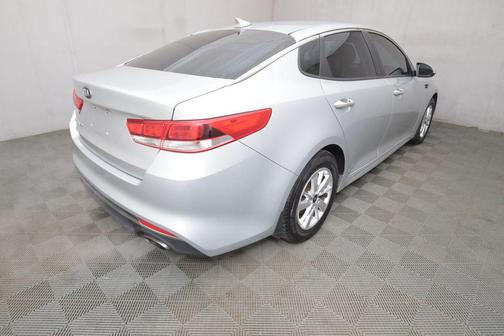 Sparkling Silver 2016 Kia Optima LX
