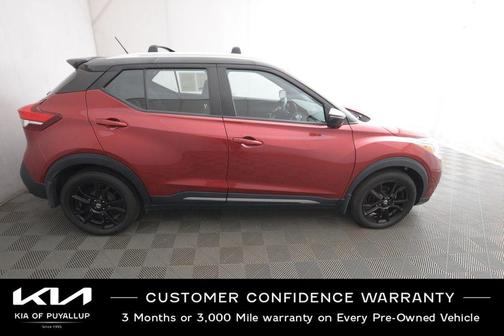 2020 Nissan Kicks SR