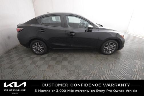 2020 Toyota Yaris Sedan XLE