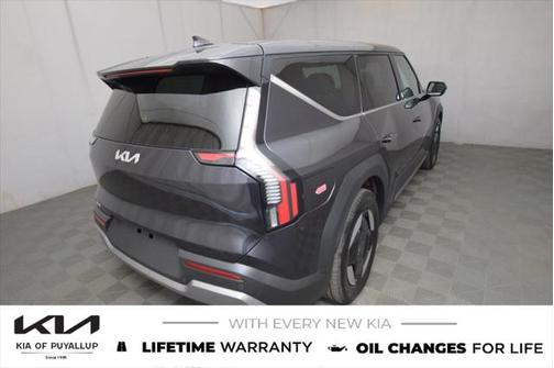 2026 Kia EV9 Light Long Range