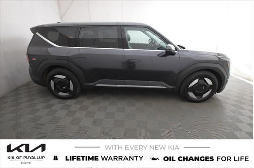2026 Kia EV9 Light Long Range