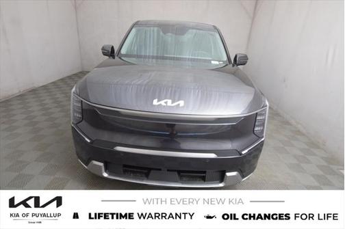 2026 Kia EV9 Light Long Range