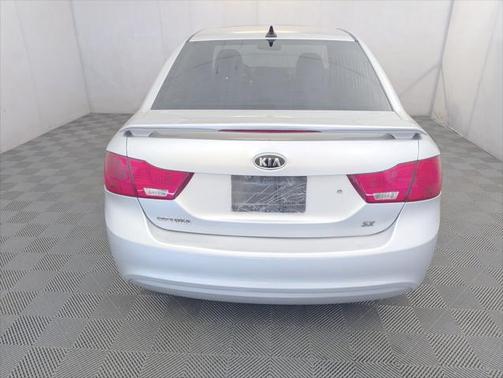 2010 Kia Optima SX