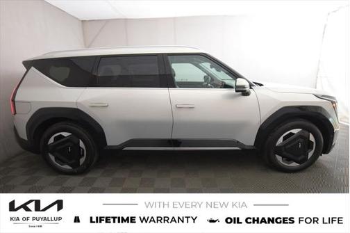 2026 Kia EV9 Land