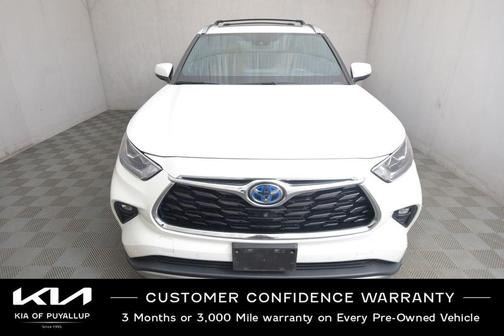 2021 Toyota Highlander Hybrid Platinum
