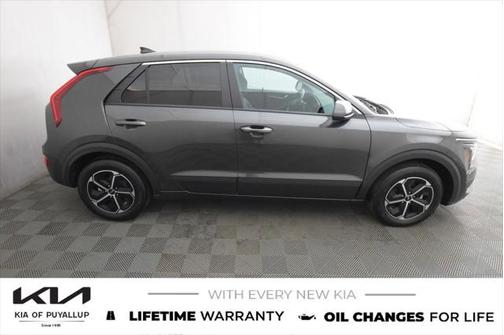 2025 Kia Niro LX