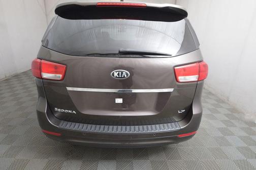 2015 Kia Sedona LX