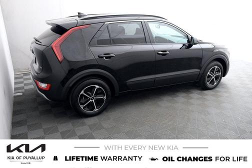 Aurora Black Pearl 2026 Kia Niro LX