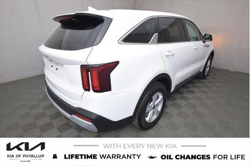 2025 Kia Sorento LX