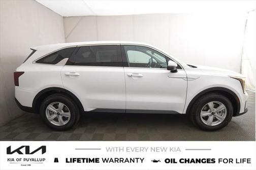 2025 Kia Sorento LX