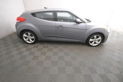 2014 Hyundai Veloster Base