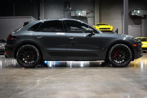 2018 Porsche Macan GTS