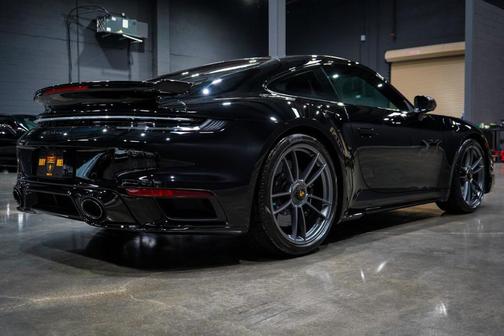 2022 Porsche 911 Turbo S