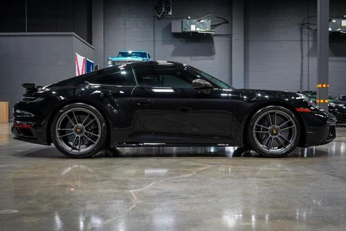 2022 Porsche 911 Turbo S