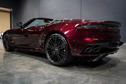 2020 Aston Martin DBS Superleggera Volante