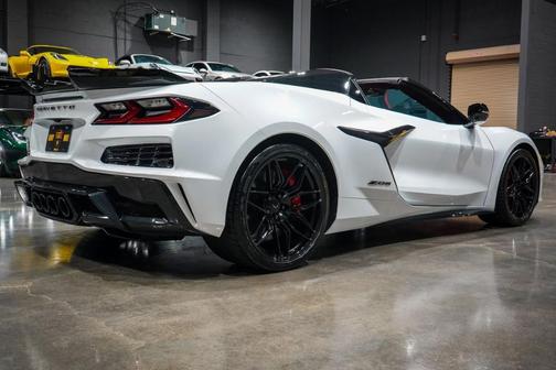 White 2024 Chevrolet Corvette Z06