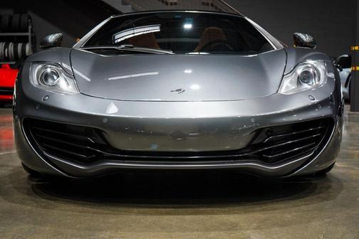 2014 McLaren MP4-12C Base