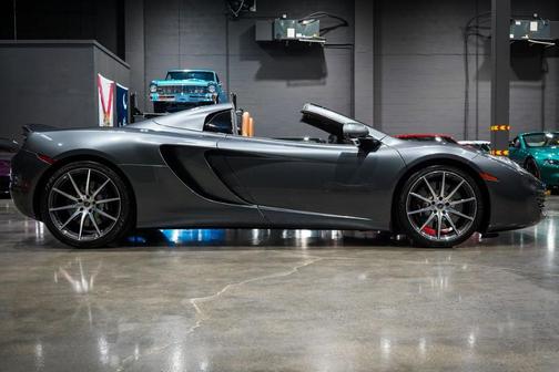 2014 McLaren MP4-12C Base