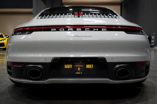 2020 Porsche 911 Carrera